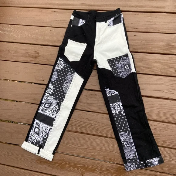 Paisley Print Patchwork Bandana Boyfriend Jeans Size Medium